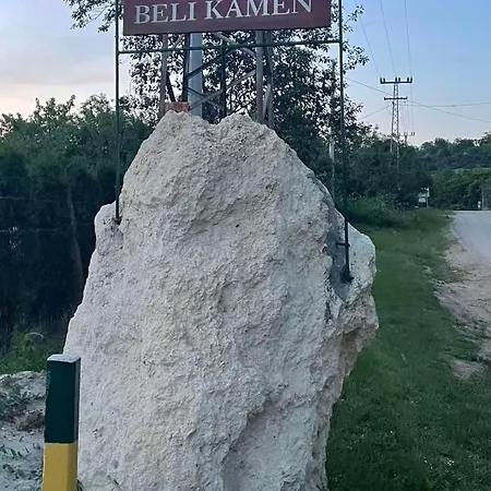 Brvnara Beli Kamen 2 Nyaraló