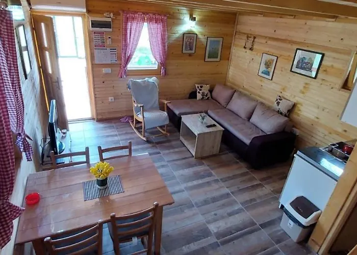 Brvnara Beli Kamen 2 Tatil Evi Sremska Mitrovica